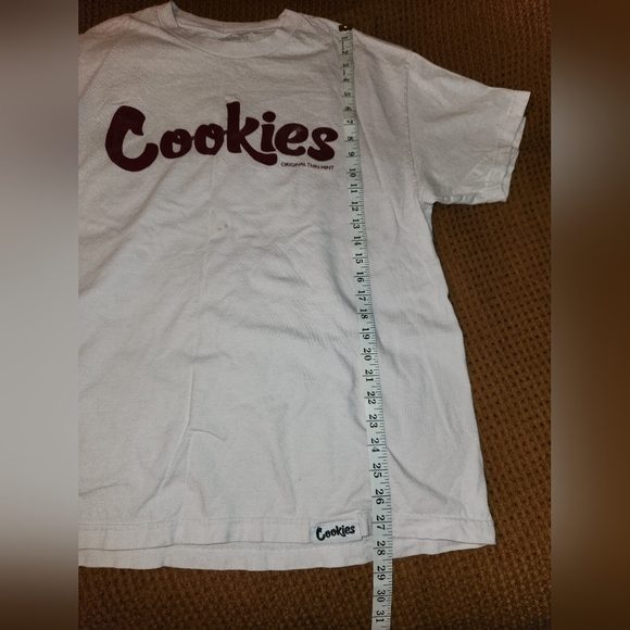 Graphic White Tee - Picture 6 of 6